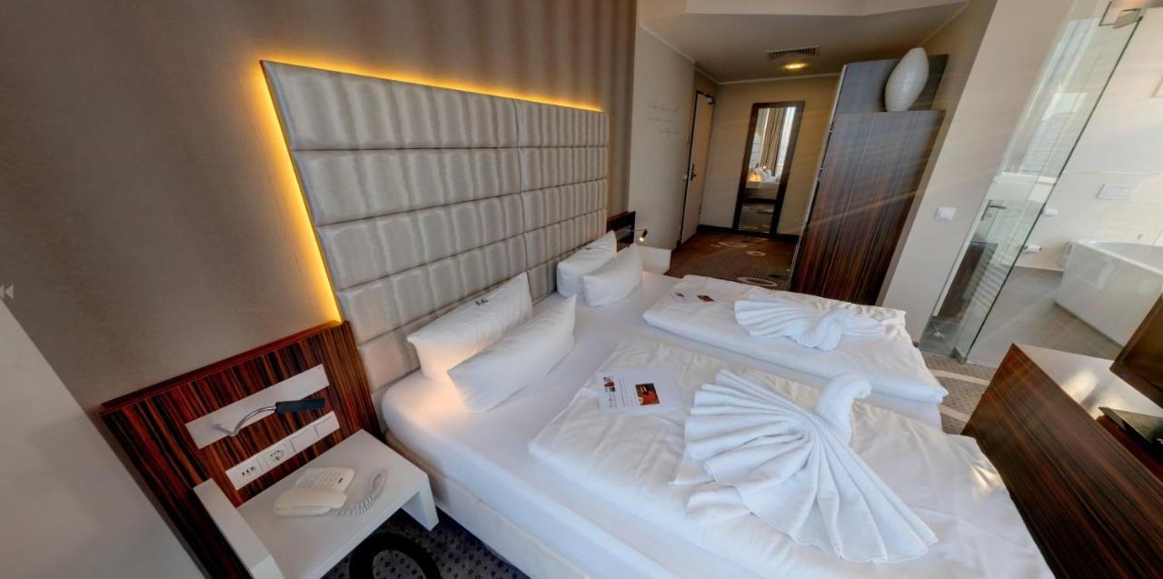 קמניץ Business-Hotel Artes מראה חיצוני תמונה