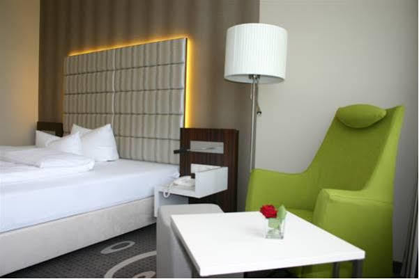קמניץ Business-Hotel Artes מראה חיצוני תמונה